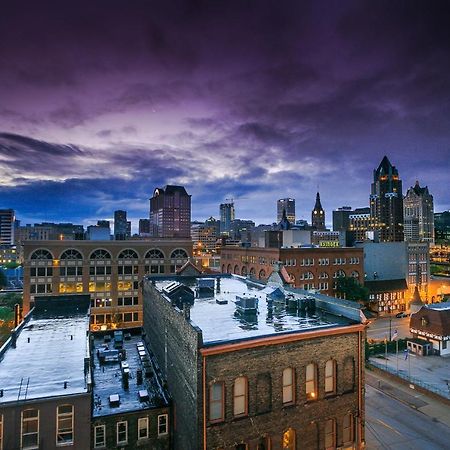 Ferienwohnung Frontdesk Maxwell Lofts Milwaukee Walker'S Point Exterior foto