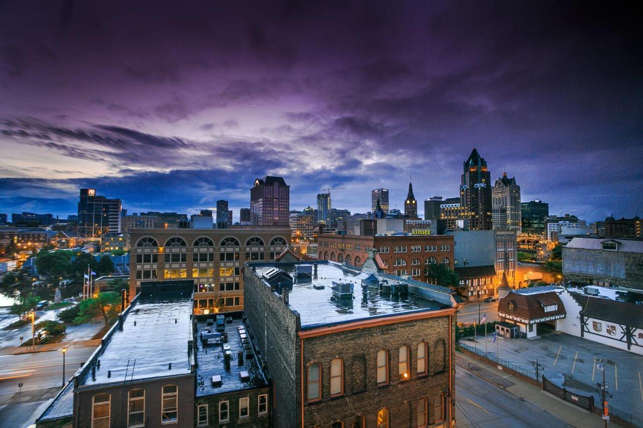 Ferienwohnung Frontdesk Maxwell Lofts Milwaukee Walker'S Point Exterior foto